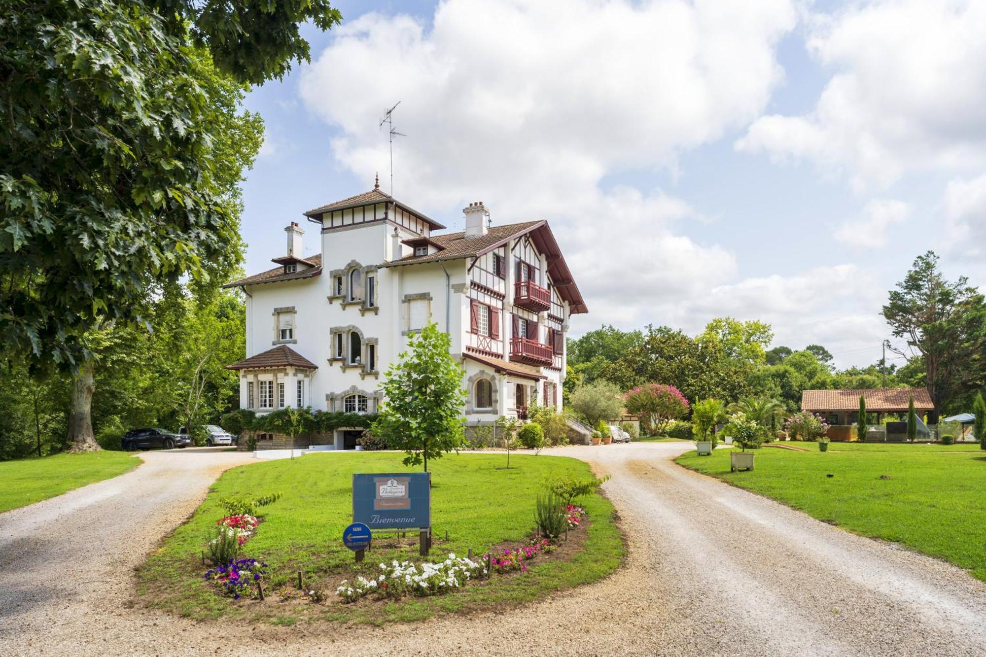 Вилла Domaine De Bellegarde Сустон Экстерьер фото