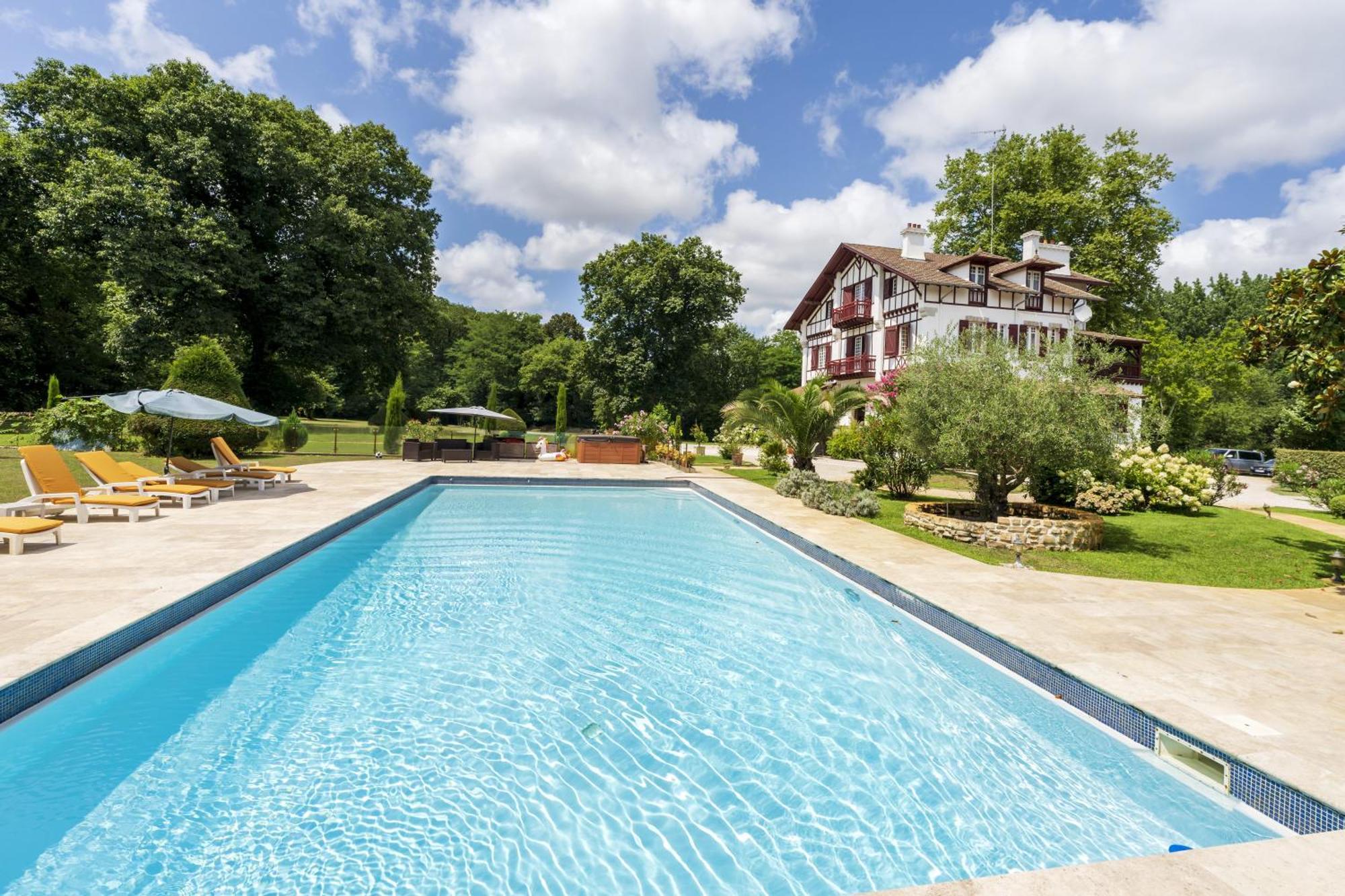 Вилла Domaine De Bellegarde Сустон Экстерьер фото