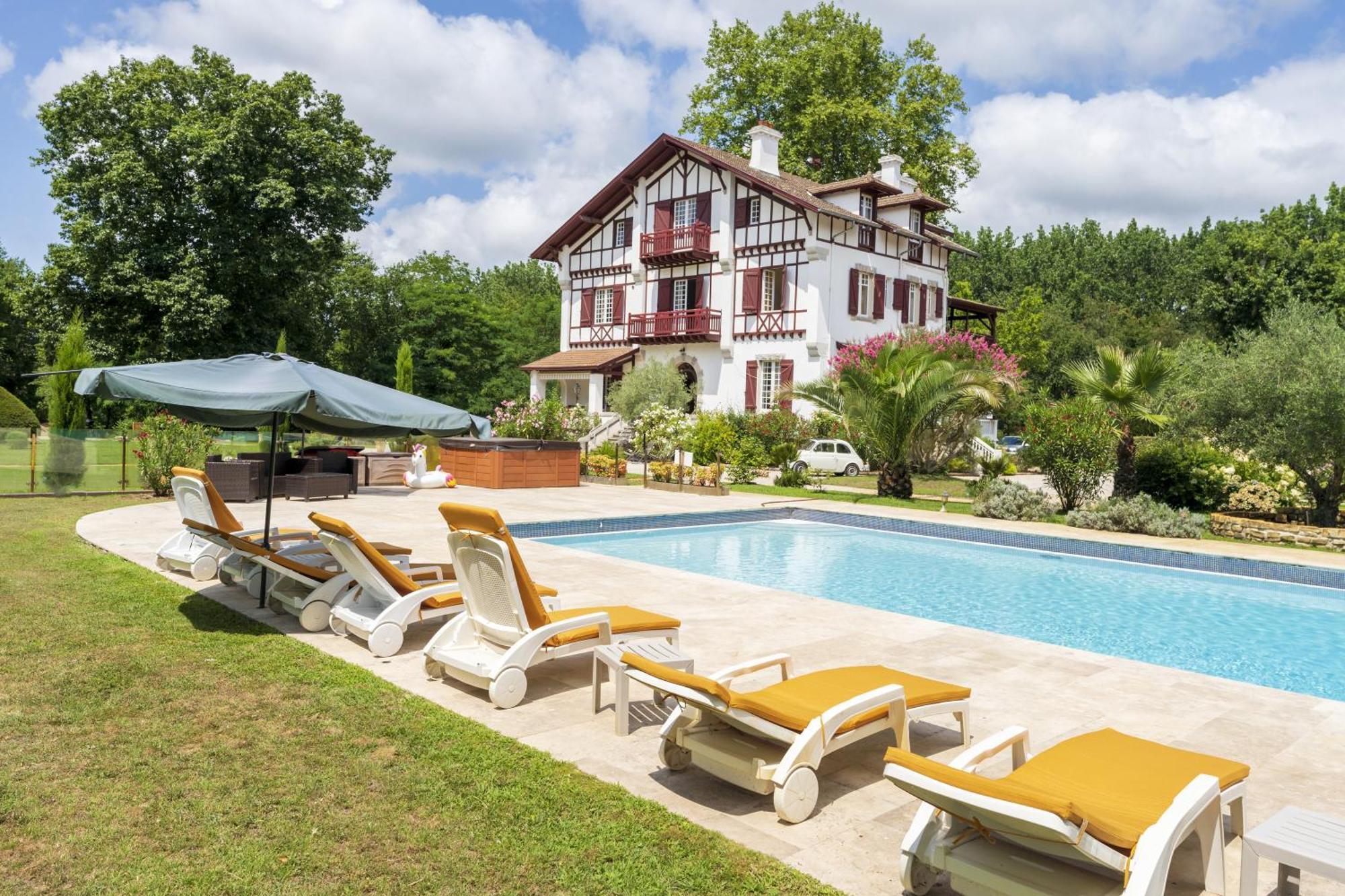 Вилла Domaine De Bellegarde Сустон Экстерьер фото